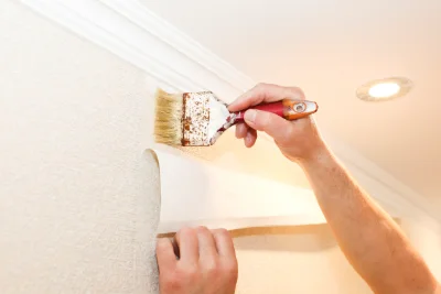 Pose de papier peint au Blanc-Mesnil — revêtements muraux et toiles de verre